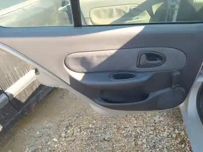 Автозапчастина б/у ліва задня внутрішня ручка для renault clio ii fase ii (b/cb0) d7f720 посилання на oem iam 