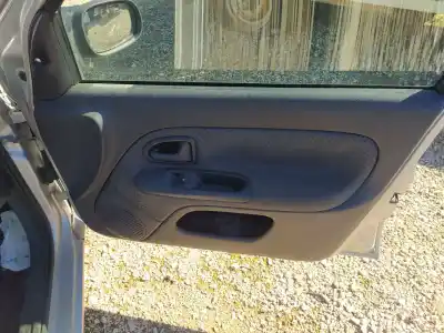 Автозапчастина б/у замок передній праві двері для renault clio ii fase ii (b/cb0) d7f720 посилання на oem iam 