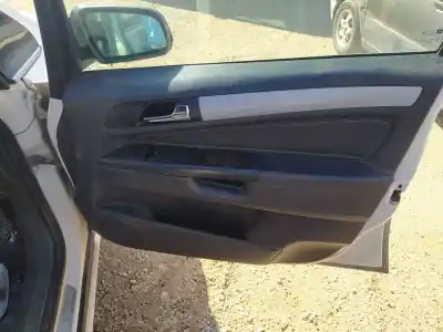 Автозапчасти б/у регулятор стекла переднего правого за OPEL ZAFIRA B D-Z19DT ссылки OEM IAM   