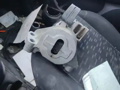 Автозапчасти б/у правая опора двигателя за OPEL COMBO D Kasten L1H1 2.2t ссылки OEM IAM 00517991100  
