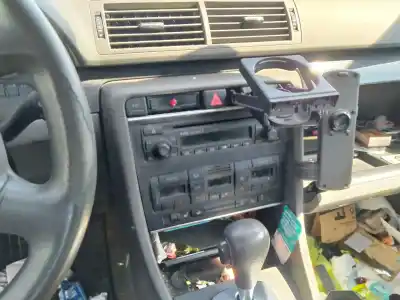 Second-hand car spare part audio system / radio cd for audi a4 avant (8e) a4 avant 8e oem iam references 