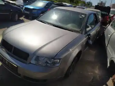 Автозапчастина б/у оббірка передніх дверей ліва для AUDI A4 AVANT (8E) A4 AVANT 8E Посилання на OEM IAM   