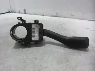 Pezzo di ricambio per auto di seconda mano  per SEAT LEON (1M1)  Riferimenti OEM IAM 8L0953513G  