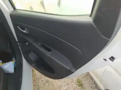 Pièce détachée automobile d'occasion Poignée Intérieure Arrière Droite pour DAEWOO MATIZ (M100, M150) 1.0 Références OEM IAM   