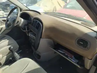 Автозапчастина б/у бардачок для chrysler voyager iv (rg, rs) 2.4 посилання на oem iam 