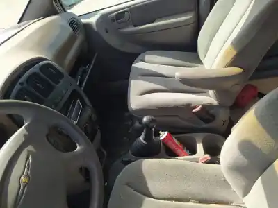 Автозапчастина б/у лівий передній гачок для chrysler voyager iv (rg, rs) 2.4 посилання на oem iam 