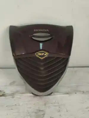 Автозапчасти б/у передняя решетка за honda fes /sh /ses /dylan /ps 125 4t ссылки oem iam 64301ktf6400