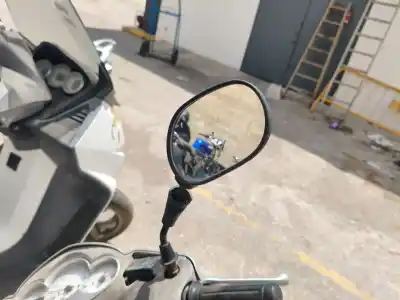 Автозапчасти б/у задний вид справа за honda fes /sh /ses /dylan /ps 125 4t ссылки oem iam 