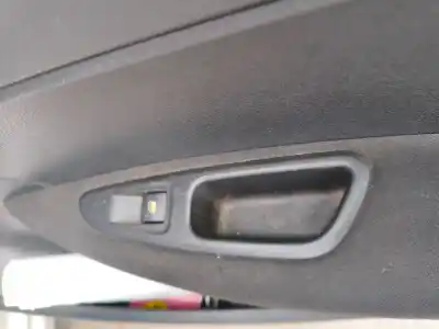 Peça sobressalente para automóvel em segunda mão botão / interruptor elevador vidro traseiro direito por peugeot 308 sw envy hdi peugeot referências oem iam 