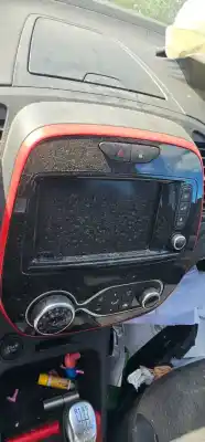 İkinci el araba yedek parçası SES SISTEMI / RADYO CD için RENAULT CAPTUR I  OEM IAM referansları   