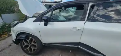Автозапчастина б/у передні ліві двері для renault captur i k9kf6 посилання на oem iam 