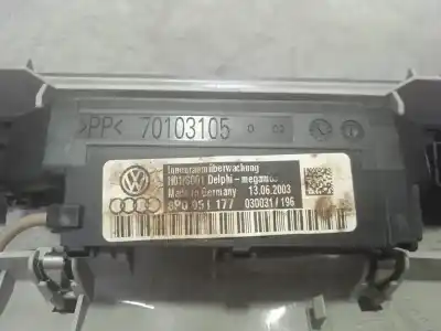 Pezzo di ricambio per auto di seconda mano luce interna per audi a3 (8p1) 2.0 fsi riferimenti oem iam 8p0951177  