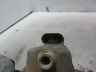 Автозапчастина б/у ліва фара для renault clio ii fase ii (b/cb0) d7f720 посилання на oem iam 205492b  