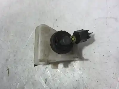 Автозапчасти б/у бак тормозной жидкости за FORD FOCUS FAMILIAR (CAK) FFDA ссылки OEM IAM 98AB2C217AD  