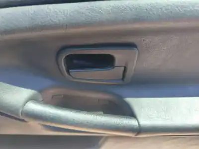 Pièce détachée automobile d'occasion poignée intérieure avant droite pour bmw serie 3 berlina (e36) 1.8 16v cat références oem iam 
