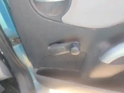 Peça sobressalente para automóvel em segunda mão manivela / manipulo do vidro traseiro direito por citroen c3 pluriel kfvtu3jp referências oem iam 