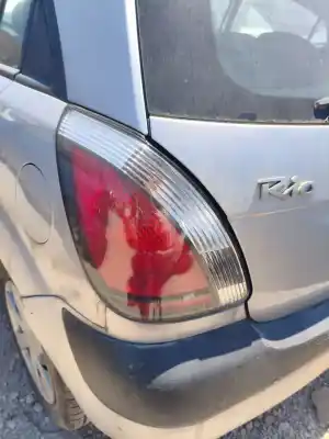 Автозапчасти б/у левый задний фонарь за kia rio (jb) d4fa ссылки oem iam 