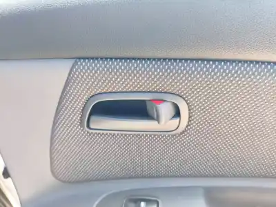 Автозапчасти б/у внутренняя задняя правая ручка за kia rio (jb) d4fa ссылки oem iam 