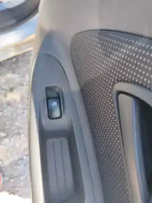 Автозапчасти б/у выключатель переднего правого окна за kia rio (jb) d4fa ссылки oem iam 