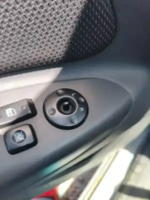 Автозапчасти б/у управление зеркалом за kia rio (jb) d4fa ссылки oem iam 
