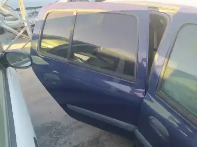 Автозапчастина б/у двері задні праві для renault clio ii fase ii (b/cb0) df7g7 посилання на oem iam 