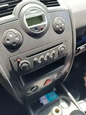 Second-hand car spare part Audio System / Radio Cd for RENAULT MEGANE II SEDÁN (LM0/1_) 1.5 DCI (LM1E) OEM IAM references   