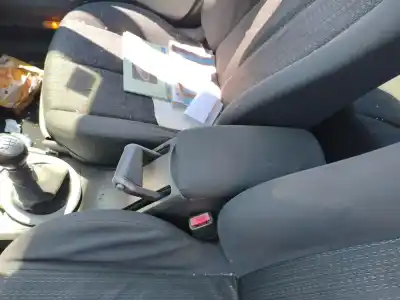 Автозапчастина б/у центральний подлокник для renault megane ii sedán (lm0/1_) 1.5 dci (lm1e) посилання на oem iam 
