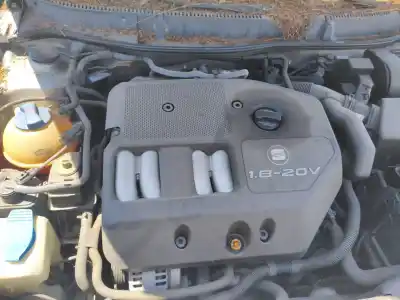 Автозапчастина б/у крішка двигуна для seat toledo (1m2) toledo 1m2 посилання на oem iam 