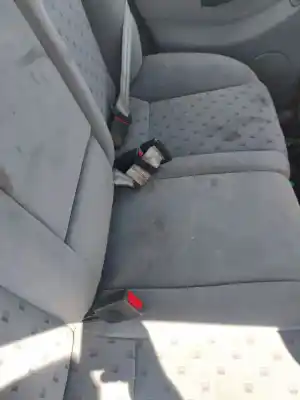 Автозапчастина б/у центральний задній гачок для seat toledo (1m2) toledo 1m2 посилання на oem iam 