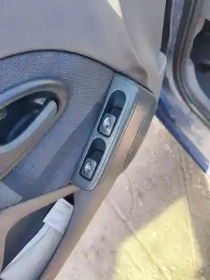 Автозапчасти б/у выключатель левого переднего окна за renault clio ii fase ii (b/cb0) k4j712 ссылки oem iam 