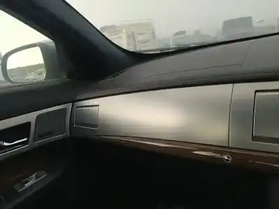 Автозапчастина б/у бардачок для jaguar xf ajv6d посилання на oem iam 
