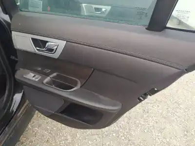 Автозапчастина б/у обликка задніх правіх дверей для jaguar xf ajv6d посилання на oem iam 