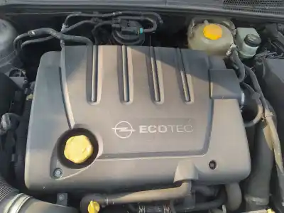 Recambio de automóvil de segunda mano de TAPA MOTOR para OPEL VECTRA C BERLINA D-Z19DT referencias OEM IAM   