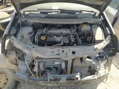 Recambio de automóvil de segunda mano de CATALIZADOR para OPEL ZAFIRA / ZAFIRA FAMILY B (A05) 2.2 (M75) referencias OEM IAM   