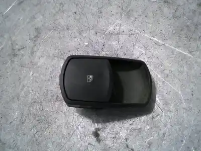 Автозапчастина б/у передній правий віконний вимикач для OPEL CORSA E (X15) 1.4 TURBO (08, 68) Посилання на OEM IAM 13430018  