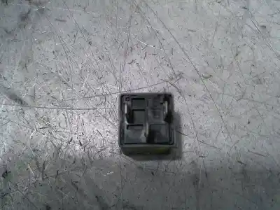 Second-hand car spare part relay for audi a3 (8l1) 1.9 tdi oem iam references 1j0906381a  