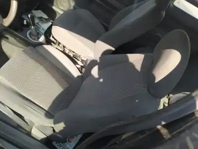 Автозапчасти б/у левое переднее сидение за VOLKSWAGEN FOX FASTBACK (5Z1, 5Z3, 5Z4) 1.4 ссылки OEM IAM   