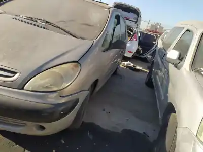 Автозапчасти б/у левая фара за CITROEN XSARA PICASSO (N68) 2.0 HDI ссылки OEM IAM   