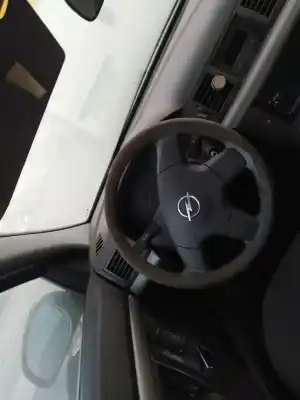 Pezzo di ricambio per auto di seconda mano Comando Pulito per OPEL VECTRA C (Z02) 2.0 DTI 16V (F69) Riferimenti OEM IAM   