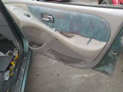 Автозапчастина б/у замок передній праві двері для nissan almera tino (v10m) qg18de посилання на oem iam 