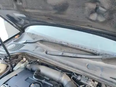 Peça sobressalente para automóvel em segunda mão HASTE DE ESCOVA DIANTEIRO DIREITO por AUDI A3 SPORTBACK (8PA) 2.0 TDI 16V Referências OEM IAM   