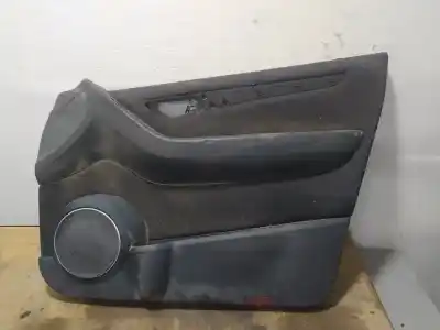 Peça sobressalente para automóvel em segunda mão Forra / Revestimento Da Porta Dianteira Direita por MERCEDES-BENZ CLASE A (W169) OM640941 Referências OEM IAM A1697201670  