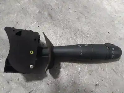Pièce détachée automobile d'occasion COMMANDE D'ESSUIE GLACE pour RENAULT KANGOO I (F/KC0) F9Q782 Références OEM IAM 8200088082  