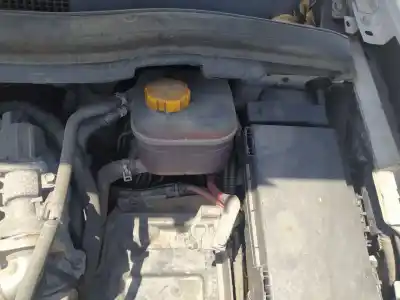 Second-hand car spare part fuse box unit for opel zafira b a17dtj oem iam references 