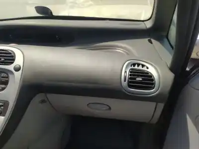 Tweedehands auto-onderdeel HANDSCHOENENKASTJE voor CITROEN XSARA PICASSO (N68)  OEM IAM-referenties   