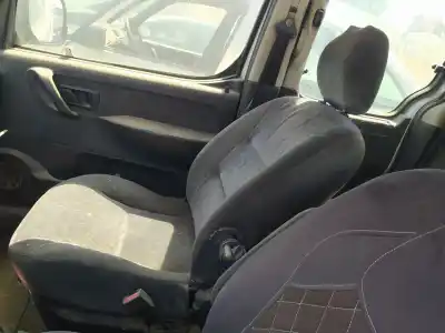 Автозапчасти б/у правый передний ремень безопасности за citroen berlingo 2.0 hdi cat (rhy / dw10td) ссылки oem iam 