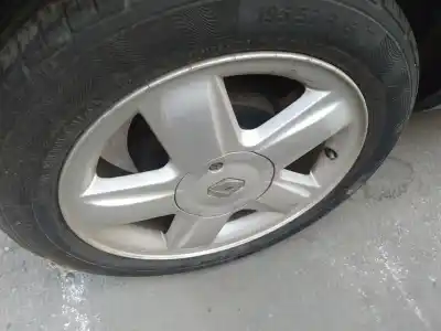Автозапчастина б/у правий задній амортизатор для RENAULT CLIO II FASE II (B/CB0) K9K702 Посилання на OEM IAM   