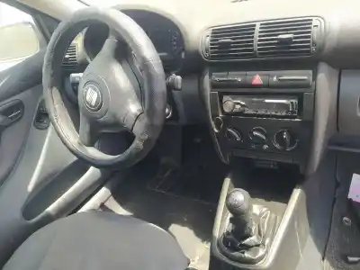 Peça sobressalente para automóvel em segunda mão INTERRUPTOR 4 PISCAS - EMERGÊNCIA por SEAT LEON (1M1) 1.9 TDI Referências OEM IAM   