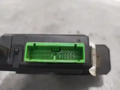 Автозапчастина б/у передній правий віконний вимикач для volvo xc90 i (275) d5 awd посилання на oem iam 30739981  