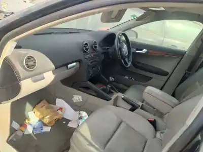 Автозапчастина б/у панель приладів для audi a3 sportback (8pa) 2.0 tdi 16v посилання на oem iam 